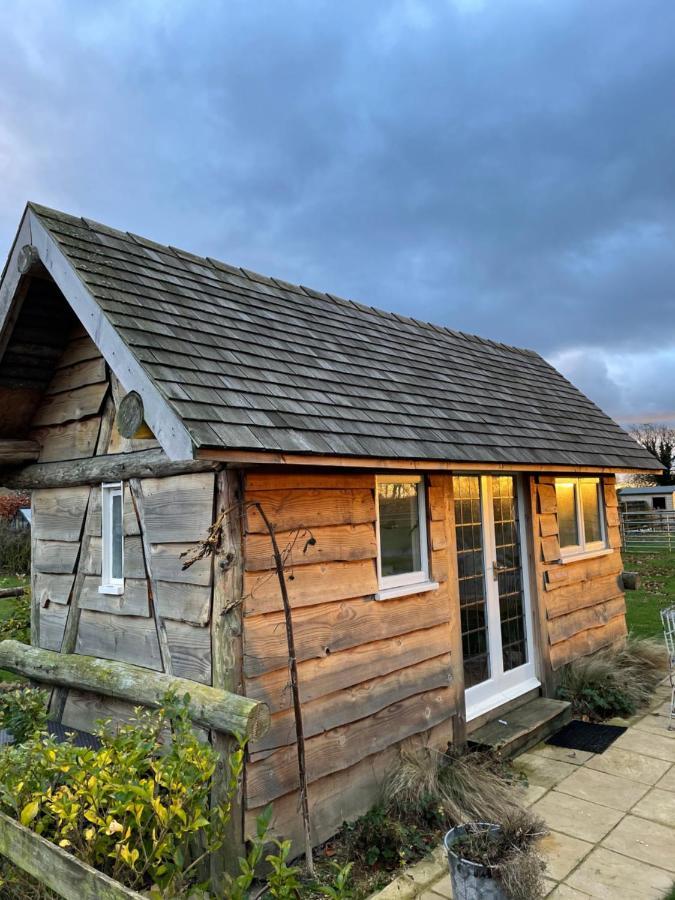 The Hat'S Hut Mixbury Екстериор снимка